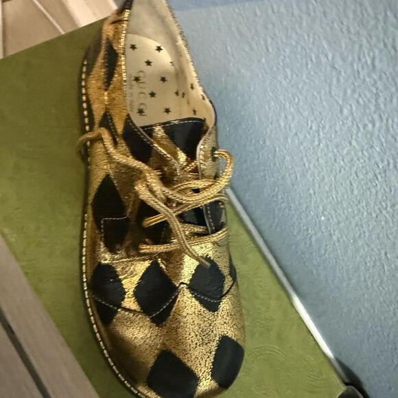 Brand new  with box Gucci shoes size 33 us size 2 - Picture 5 of 8